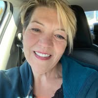 Sandra K., 64, Tennessee